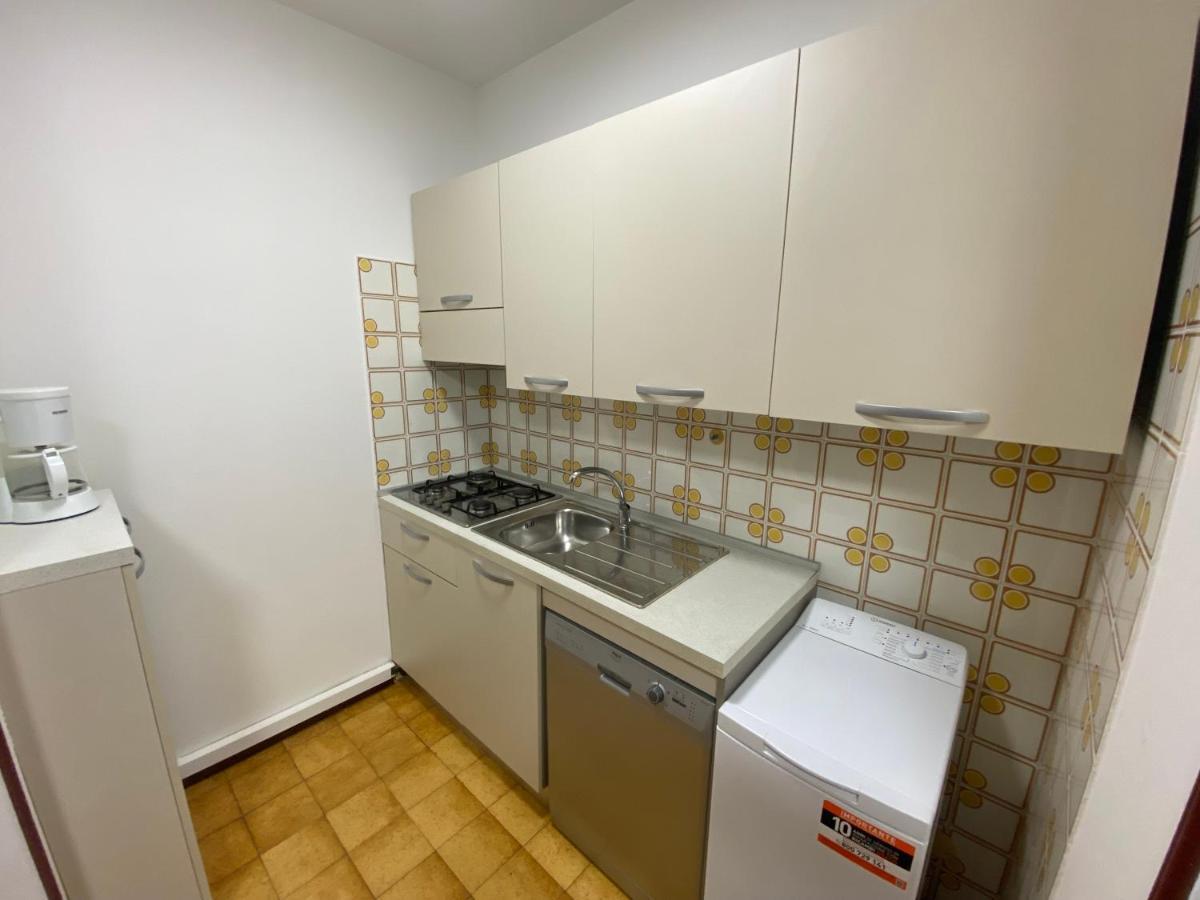 Cond Giardino Apartment Lignano Sabbiadoro Exterior photo