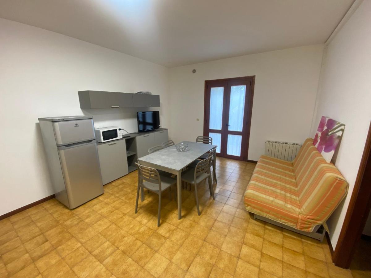 Cond Giardino Apartment Lignano Sabbiadoro Exterior photo